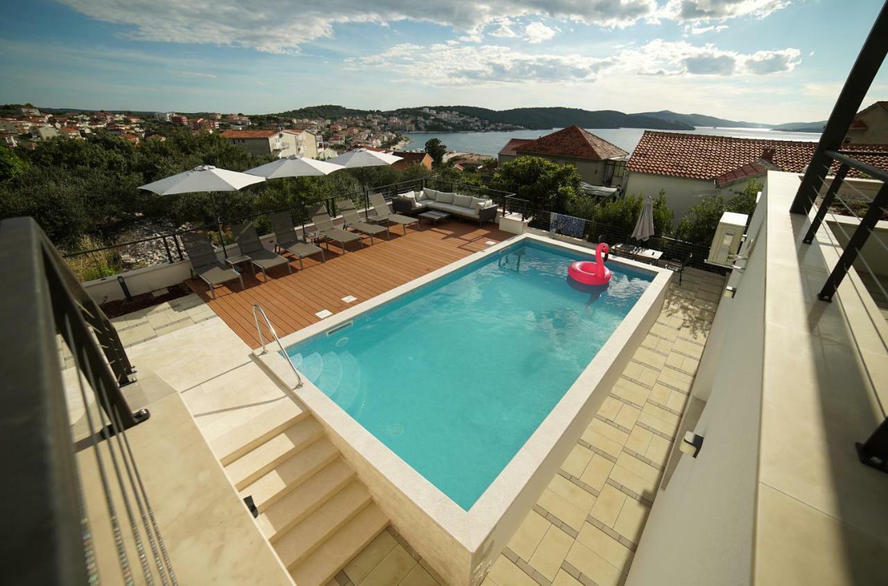 Apartments Gazebo Трогир Экстерьер фото